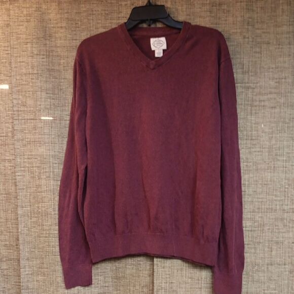 St. John's Bay Men's Maroon Cotton Blend V-Neck Sweater - Picture 1 of 3